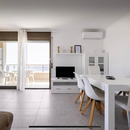 Beach Apartment In กาลาเฟลล์ ภายนอก รูปภาพ