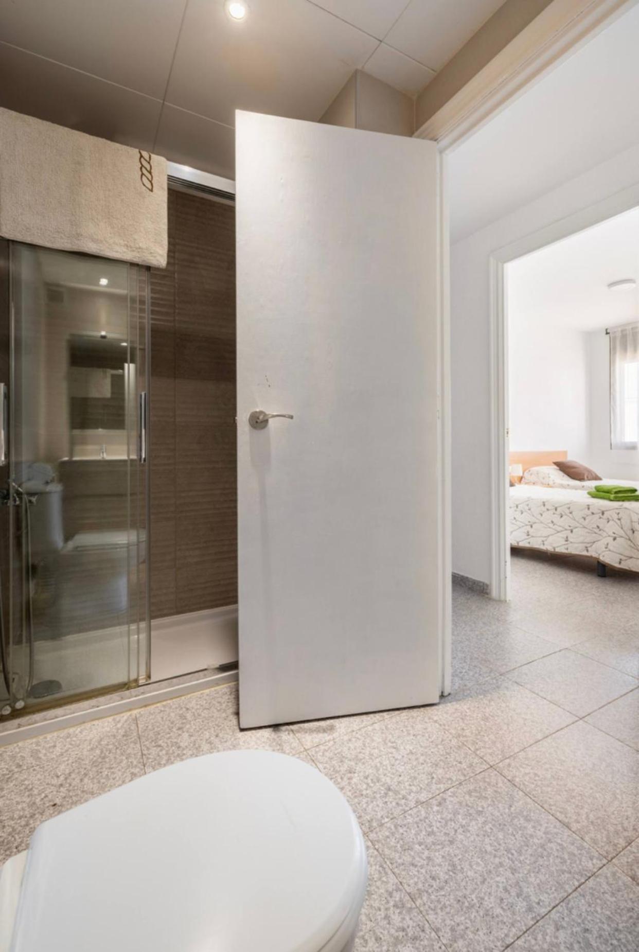 Beach Apartment In กาลาเฟลล์ ภายนอก รูปภาพ