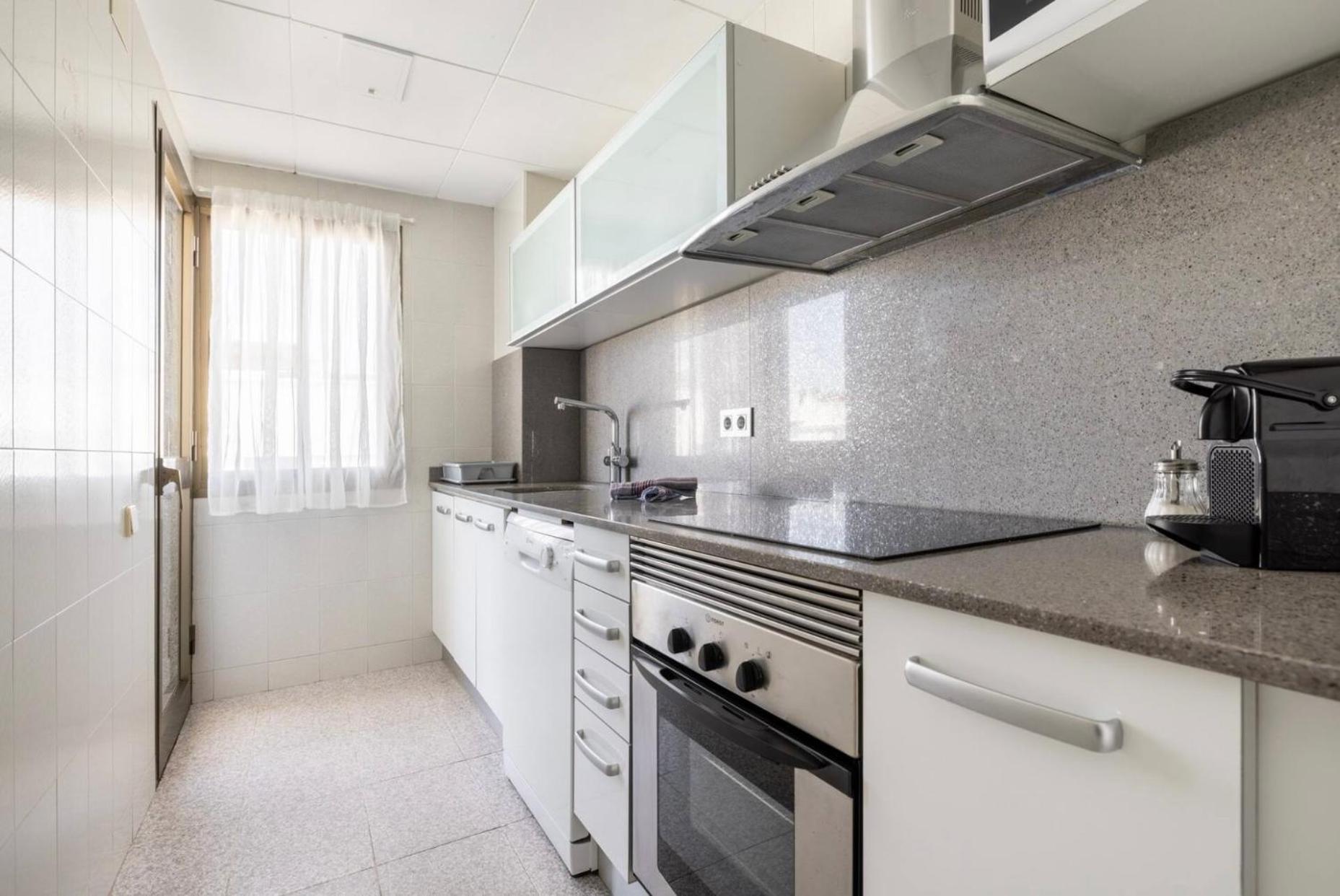 Beach Apartment In กาลาเฟลล์ ภายนอก รูปภาพ